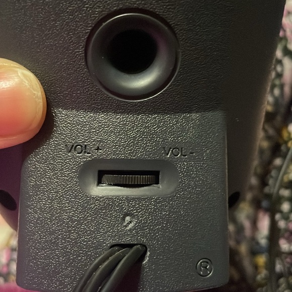 Speakers - Picture 5 of 10